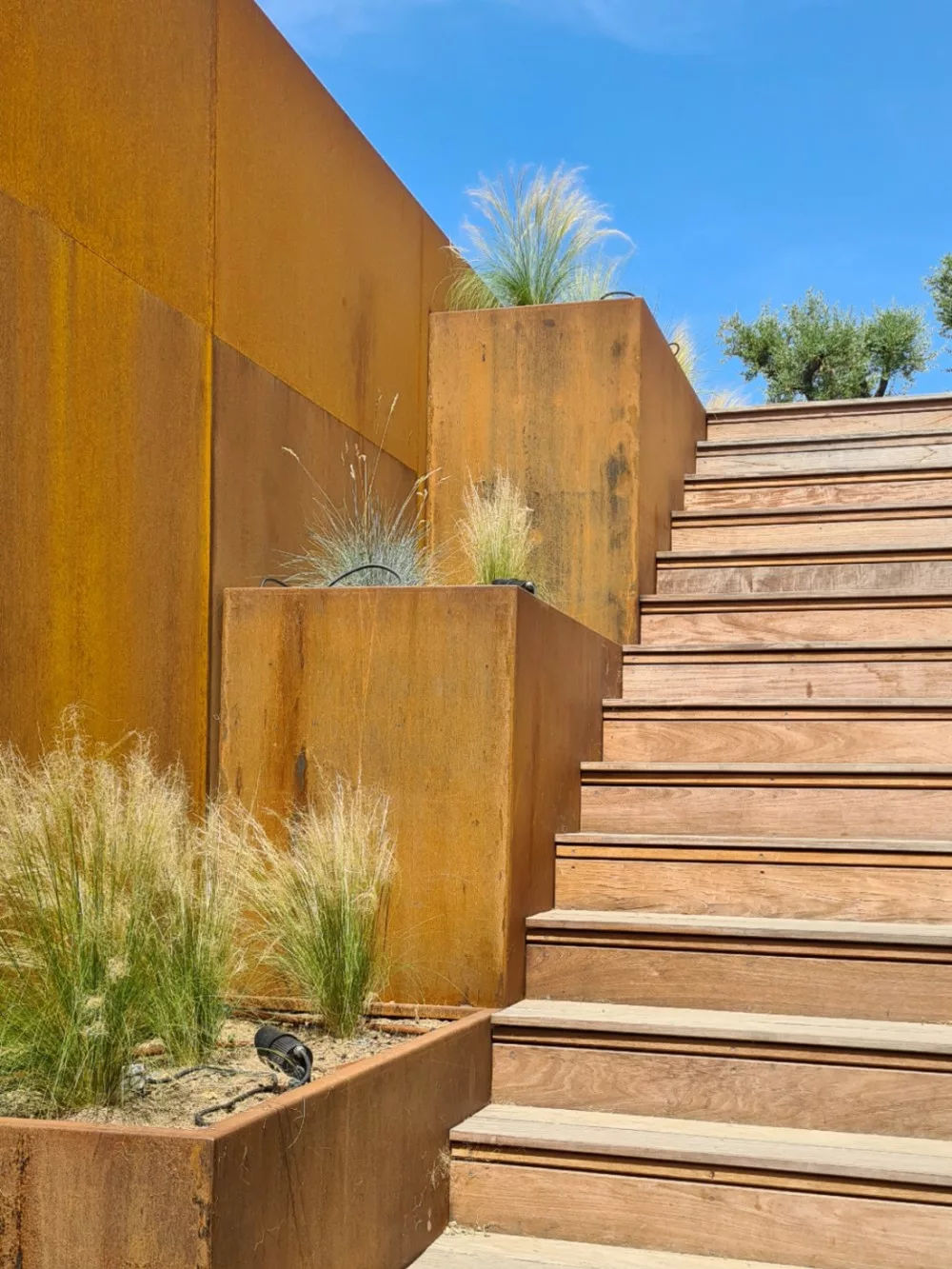 habillage metallique rouille acier corten corse
