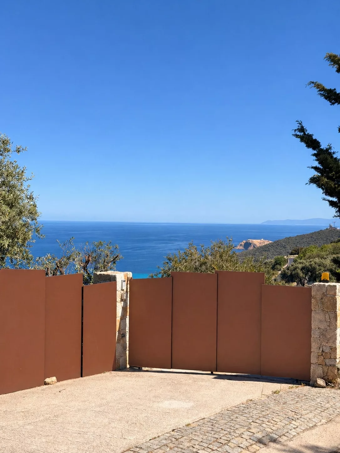 portail ferronnerie corse